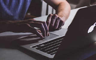 开云体育中国-阿贾克斯双星联袂爆发，帮助球队夺冠