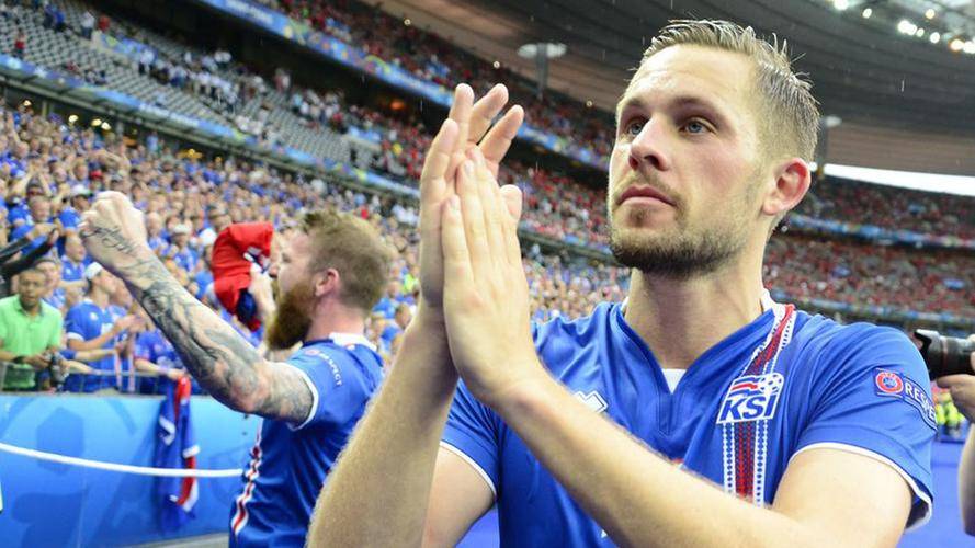 开云体育app-包含冰岛队豪取胜利，成功晋级四分之一决赛的词条