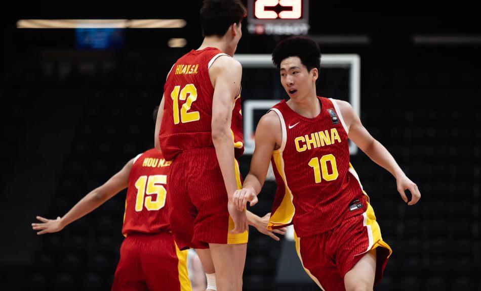 开云官网-中国篮球职业联赛球队为荣誉而战