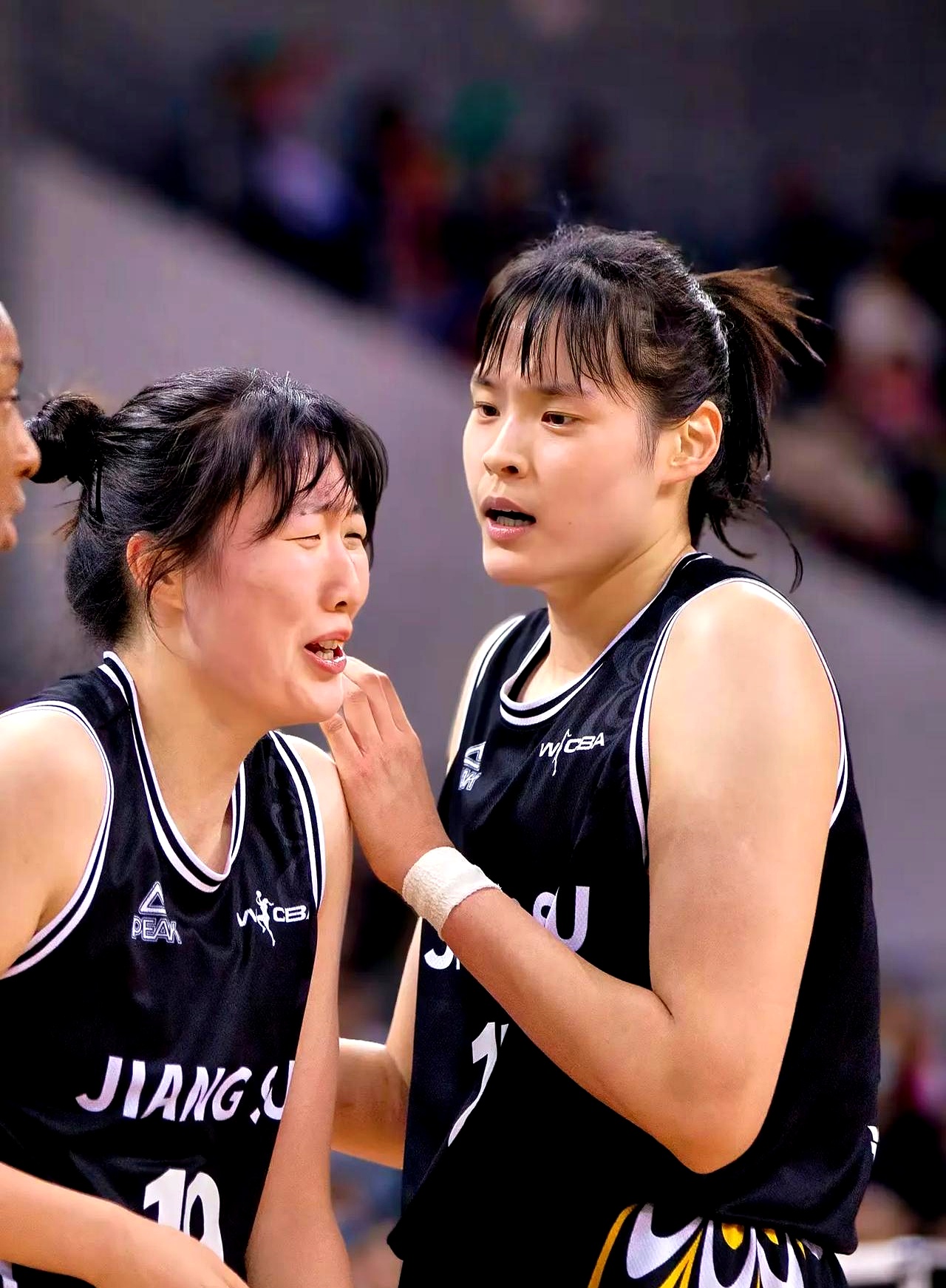 女子篮球中国队战胜对手，提前锁定小组第一名