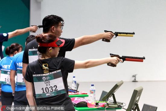 丹麦射击队在团体赛中夺冠 丹麦射击队在团体赛中夺冠
