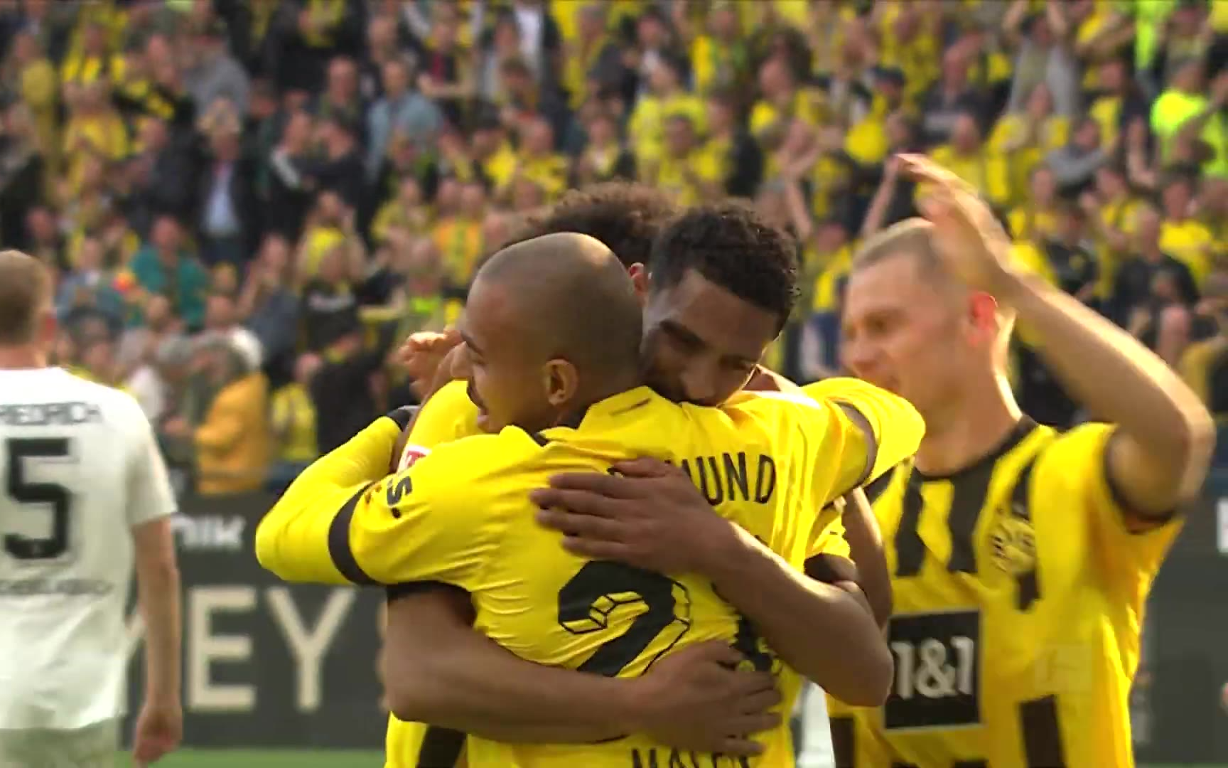 开云体育平台APP-马德里竞技战胜多特蒙德，晋级正赛