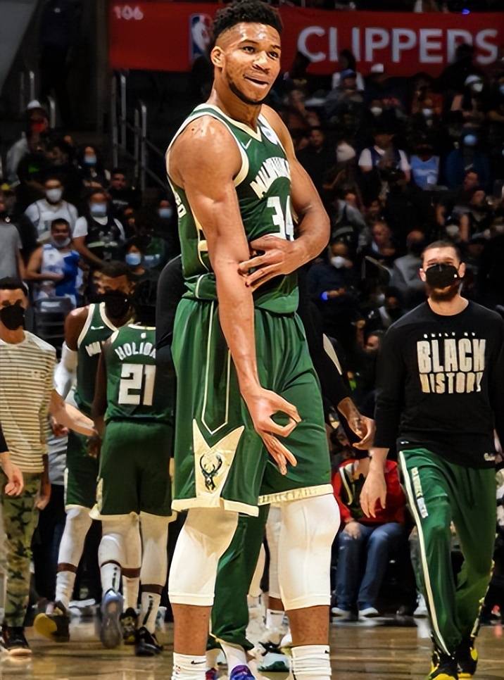 开云下载-包含雄鹿过关篮网，字母哥华丽无敌深不可测的词条