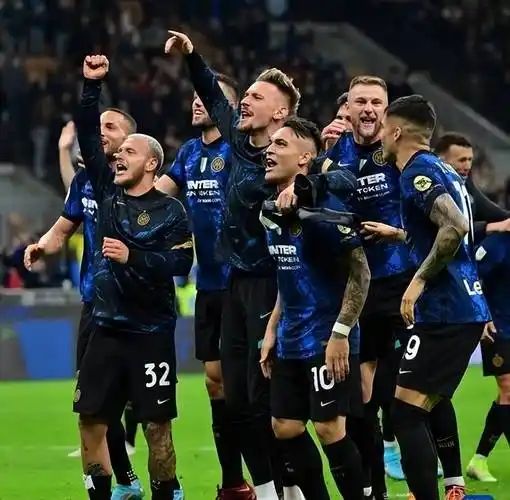 关于阿森纳客场取胜,暂时排名英超前四的信息 关于阿森纳客场取胜,暂时排名英超前四的信息