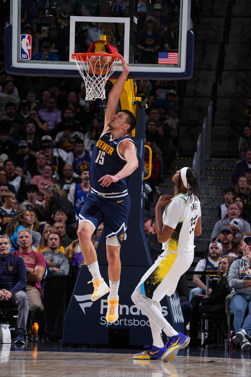 开云体育登录-包含马刺惨败掘金，米尔萨普+难救主的词条