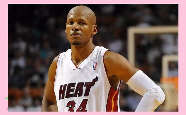 开云平台-包含篮球职业生涯传奇回顾，一代篮球巨星辉煌成就再探光芒的词条