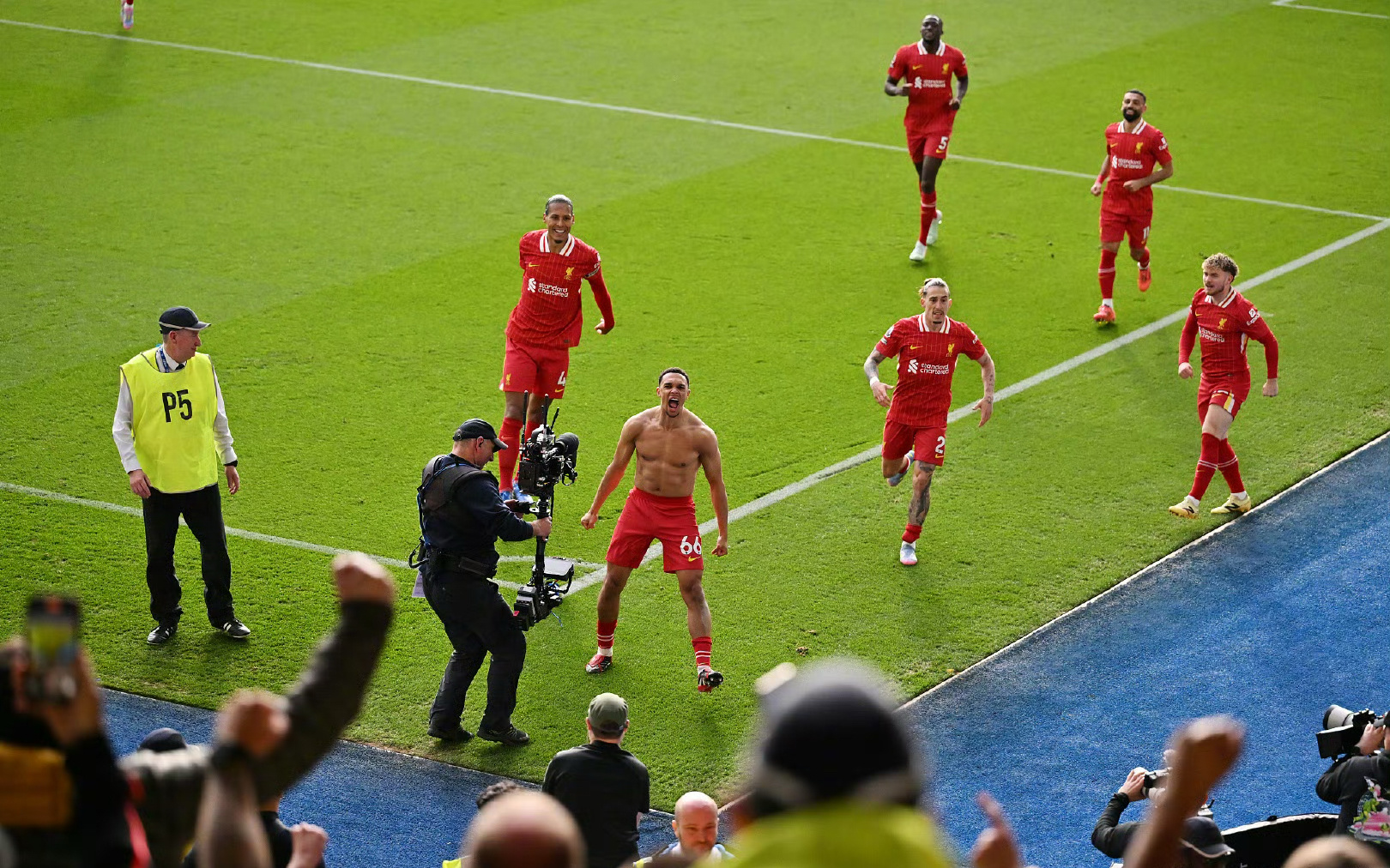 开云体育-南安普顿逆转战胜强敌，摆脱降级恐惧