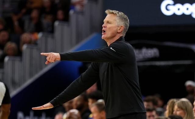 勇士离奇失利，主力球员状态低迷