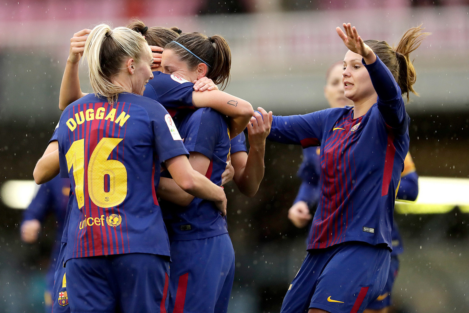 包含加拿大女足比赛高潮迭起,名将风采的词条 包含加拿大女足比赛高潮迭起,名将风采的词条