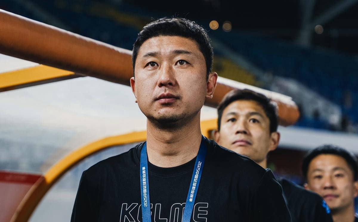 关于江苏男篮主帅突然辞职,团队遭遇困境的信息 关于江苏男篮主帅突然辞职,团队遭遇困境的信息