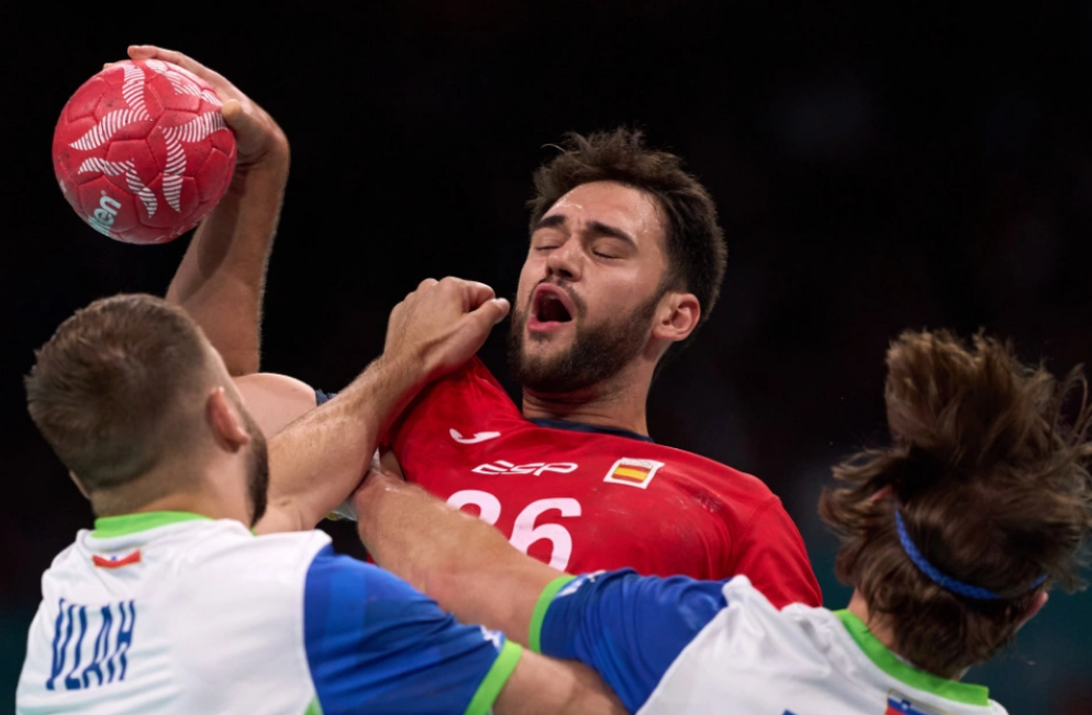 包含西班牙男子篮球队势如破竹,夺得胜利的词条 包含西班牙男子篮球队势如破竹,夺得胜利的词条