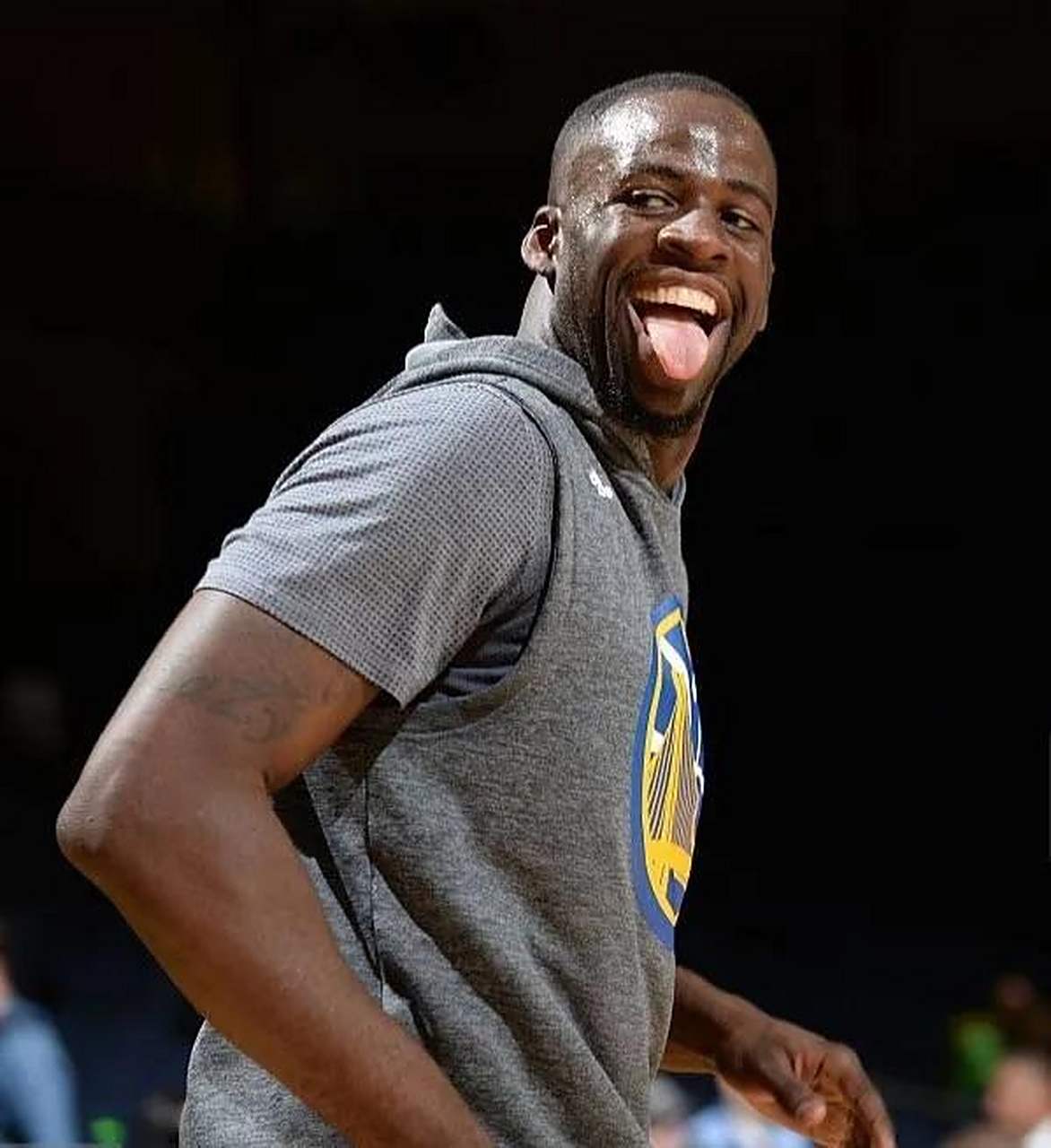 开云体育官网-网球赛事中火箭战胜对手成功续约