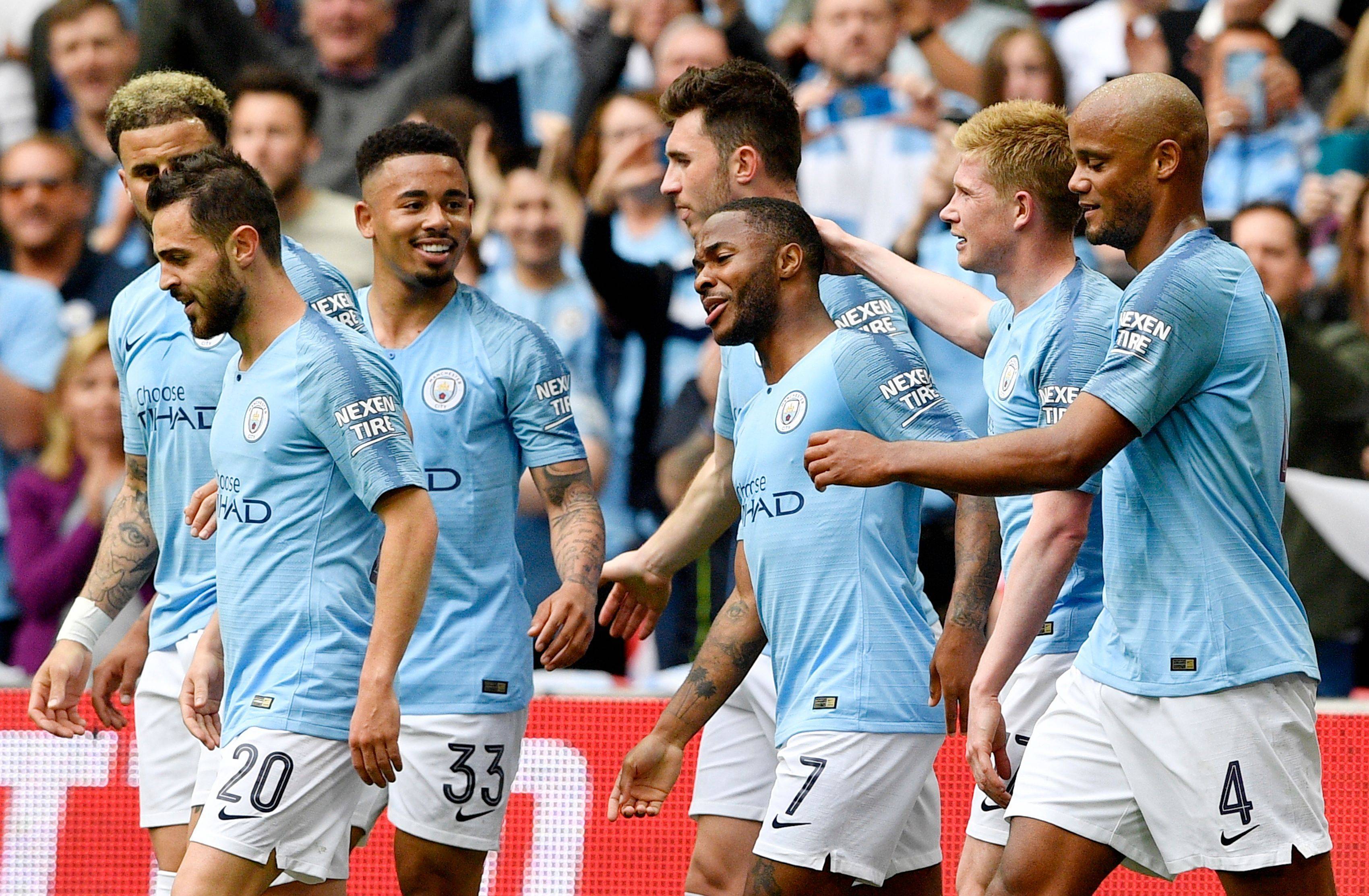 曼城主场完胜,继续追赶领头羊 曼城主场完胜,继续追赶领头羊