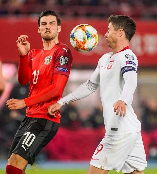 波兰击败阿尔巴尼亚，成功挺进欧洲杯正赛