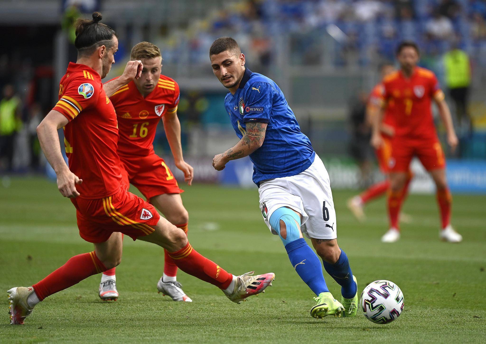 开云体育下载-包含欧预赛比赛紧张刺激，精彩瞬间无处不在的词条