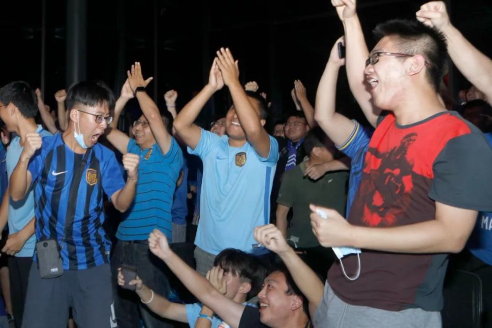 开云体育登录-苏宁主场告捷，稳固前四位置