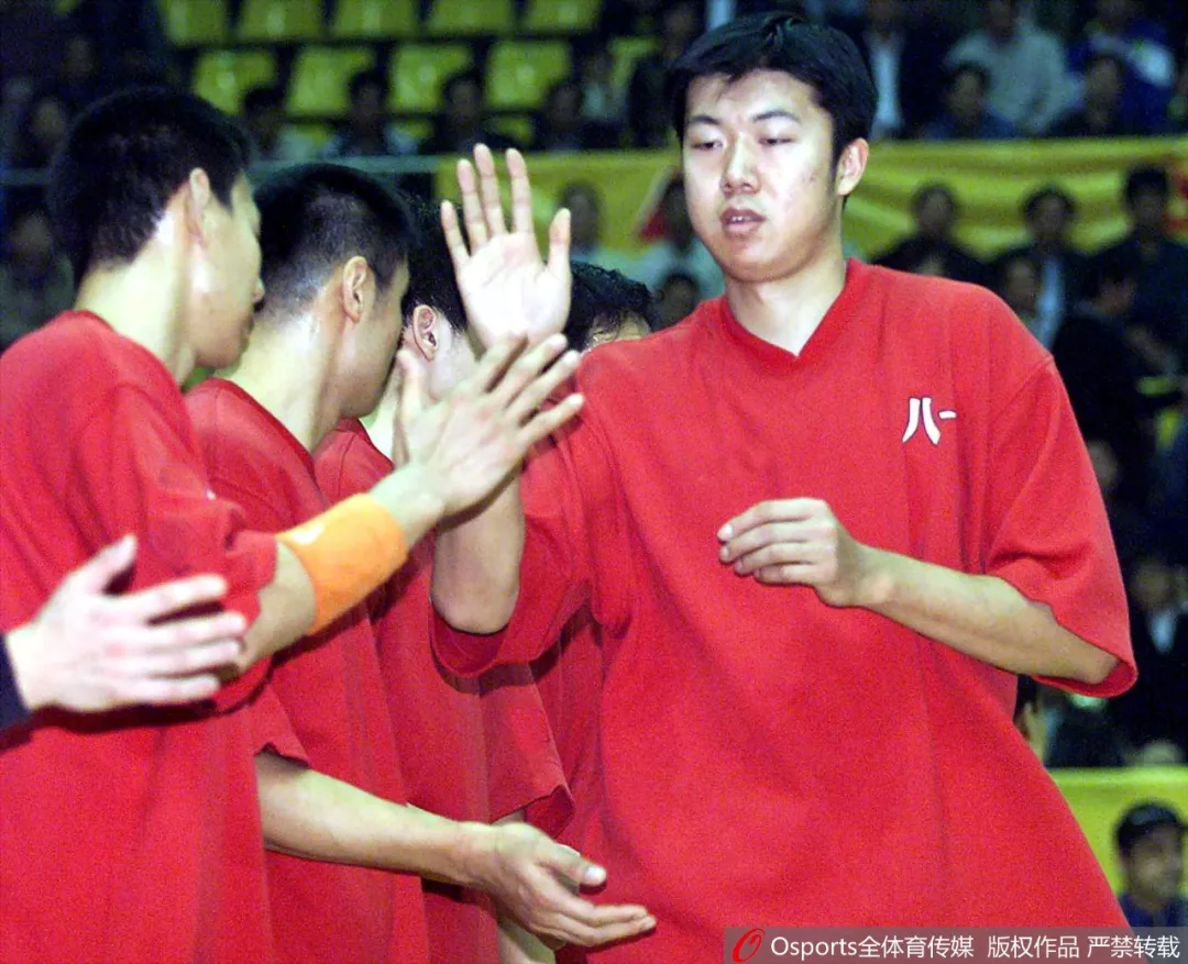 开云APP-经典之争：全明星选手角逐桂冠