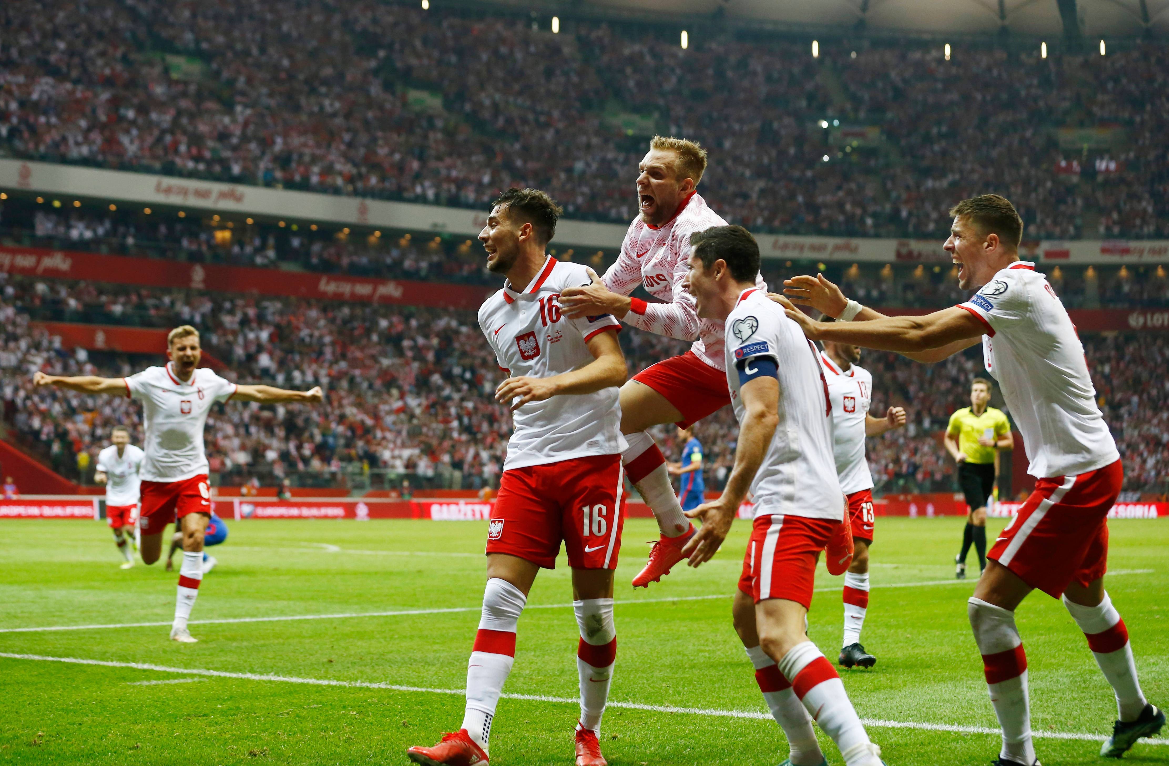 开云体育官网-战胜劲敌，球队士气高昂备战欧洲杯预选赛