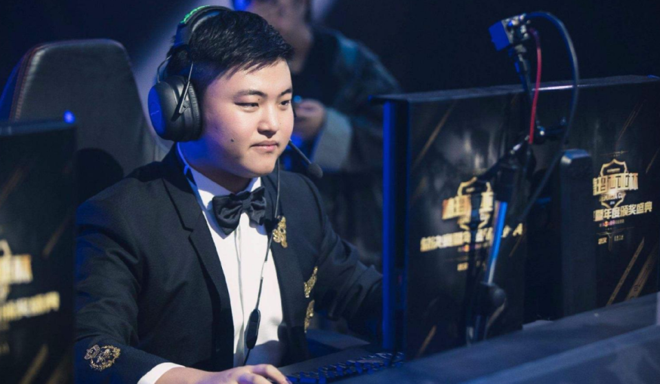 开云下载-NS碾压IG，Uzi开启传奇时刻全球总决赛3:2（成都）