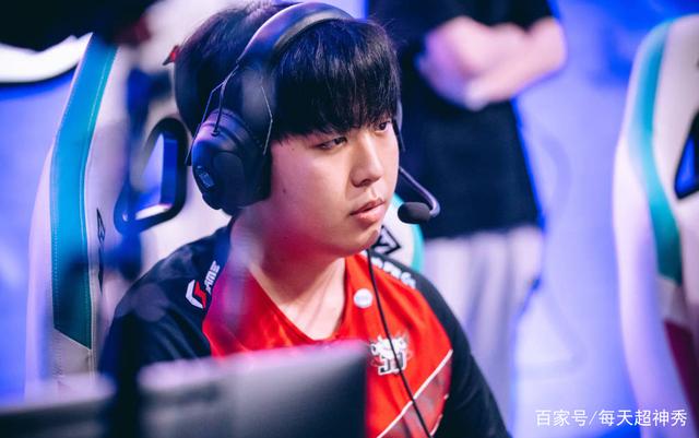 V5横扫EDG,Crisp单局斩获MVP淘汰赛3:0(柏林) V5横扫EDG,Crisp单局斩获MVP淘汰赛3:0(柏林)