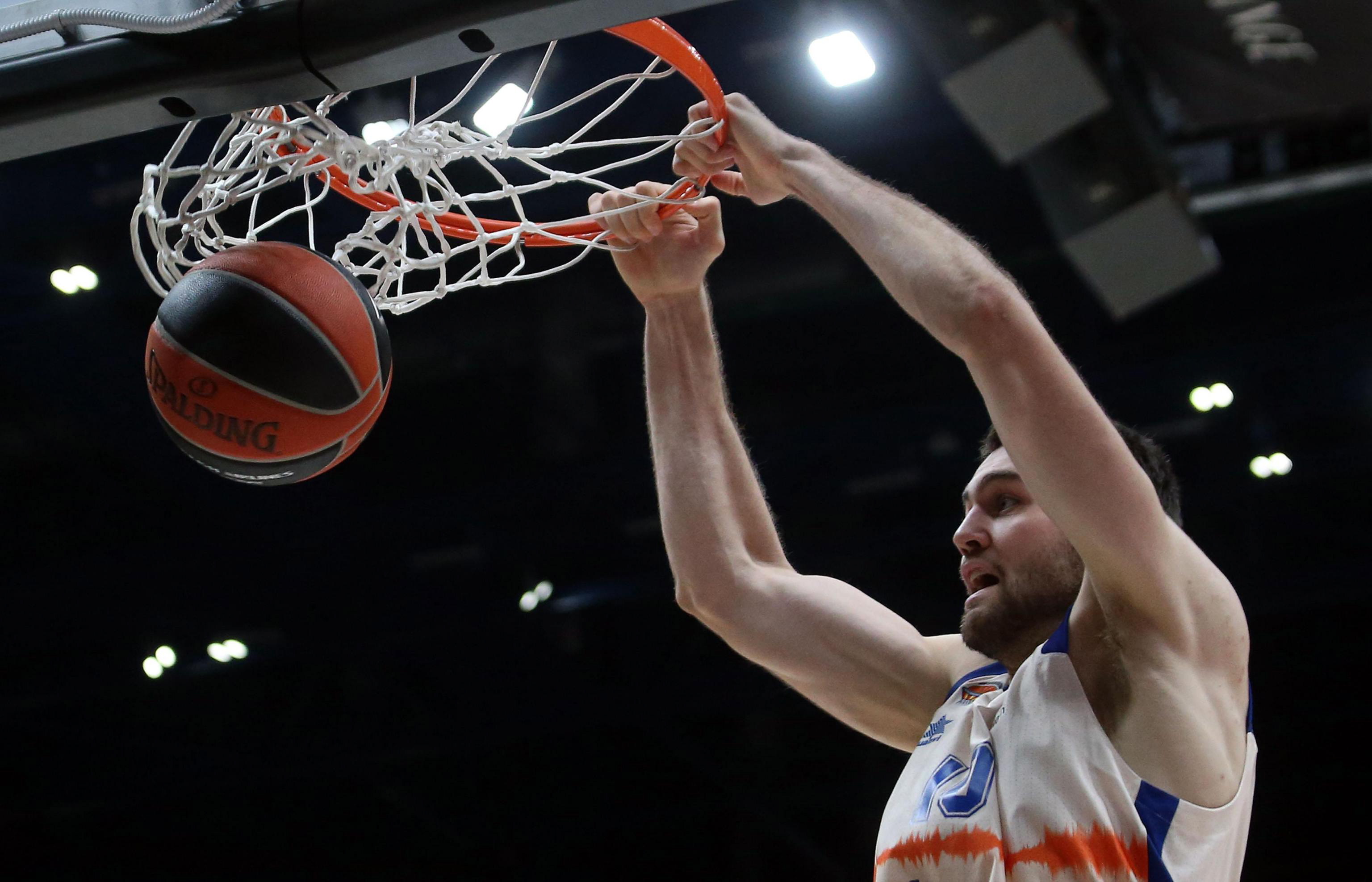 欧洲篮球冠军联赛激烈角逐,谁能问鼎? 欧洲篮球冠军联赛激烈角逐,谁能问鼎?