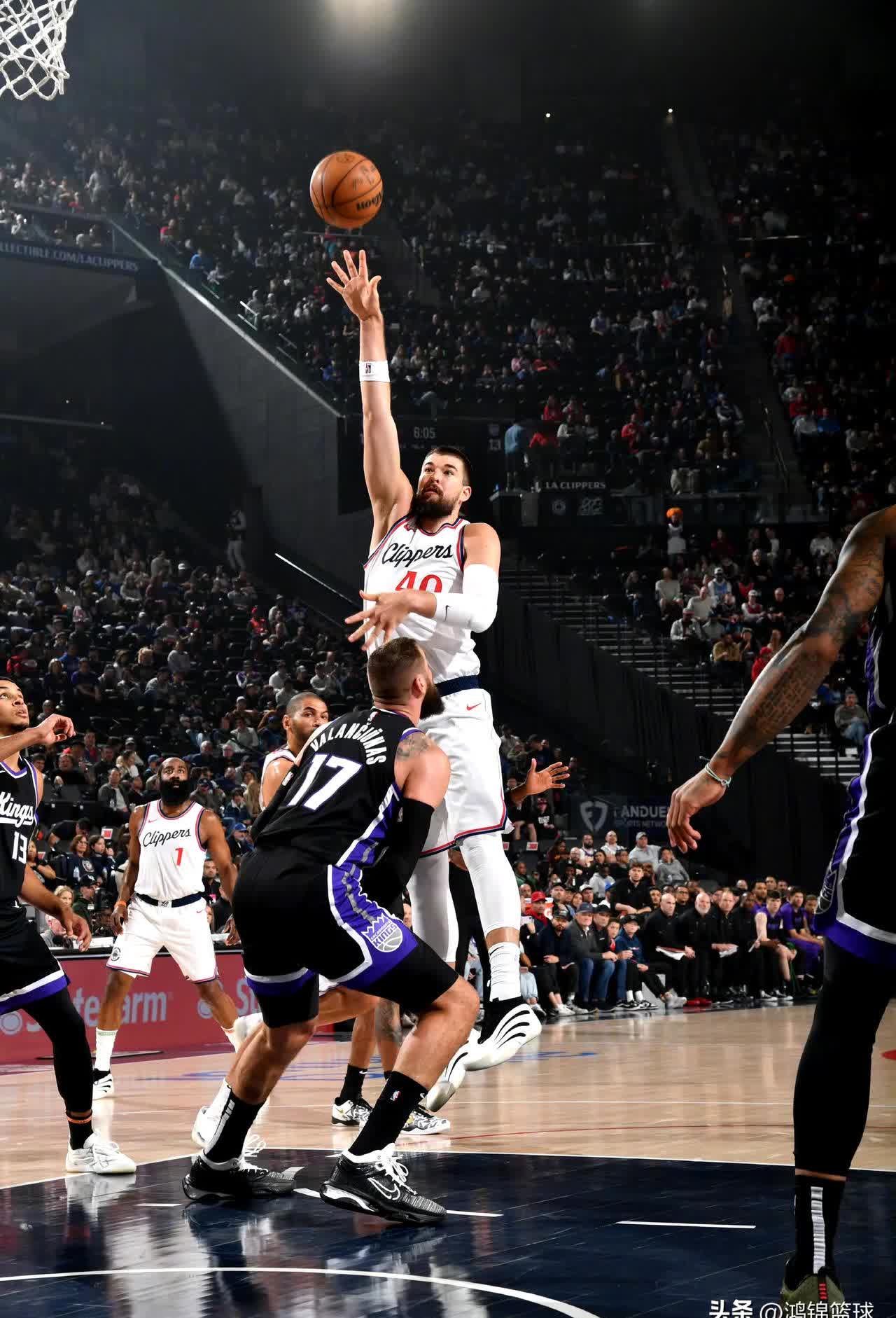 开云平台-关于快船横扫国王，哈登统治全场的信息