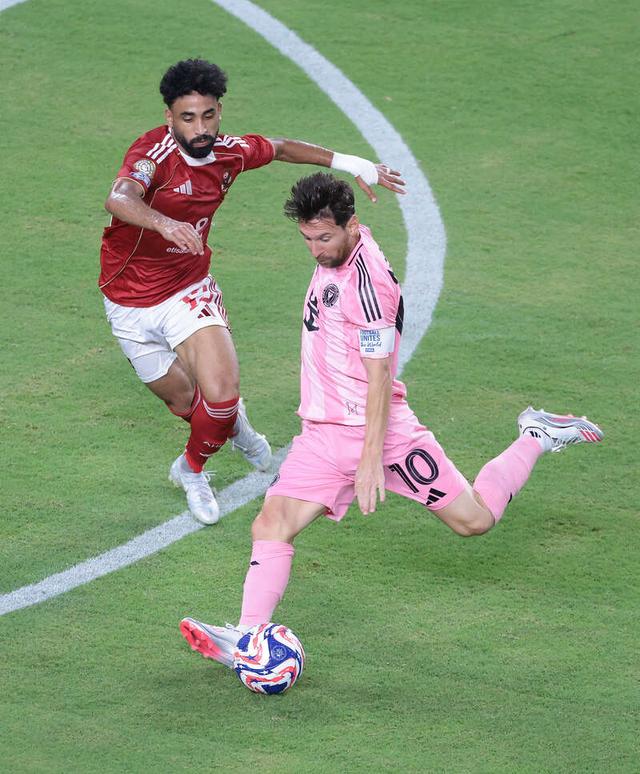 包含韩国逆转拜仁，梅西爆发神勇的词条