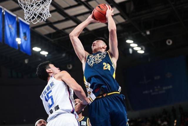 包含爆冷！CBA强队意外出局震惊全场的词条