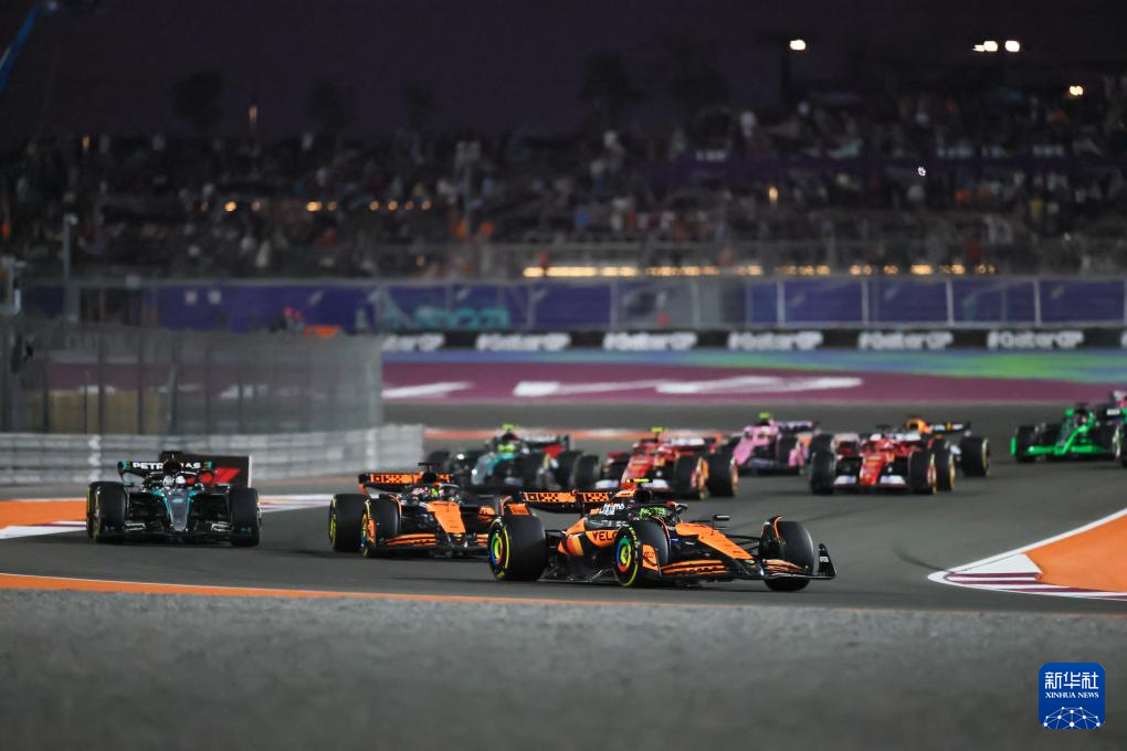 开云官网-关于梅赛德斯横扫索伯车队，诺里斯统治全场的信息