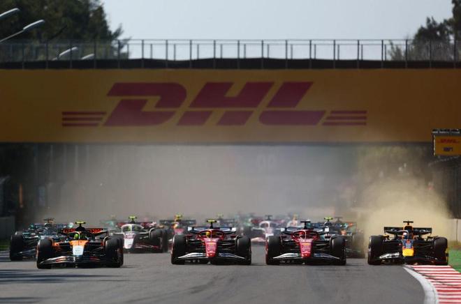 开云APP-法拉利碾压威廉姆斯，塞恩斯带队取胜